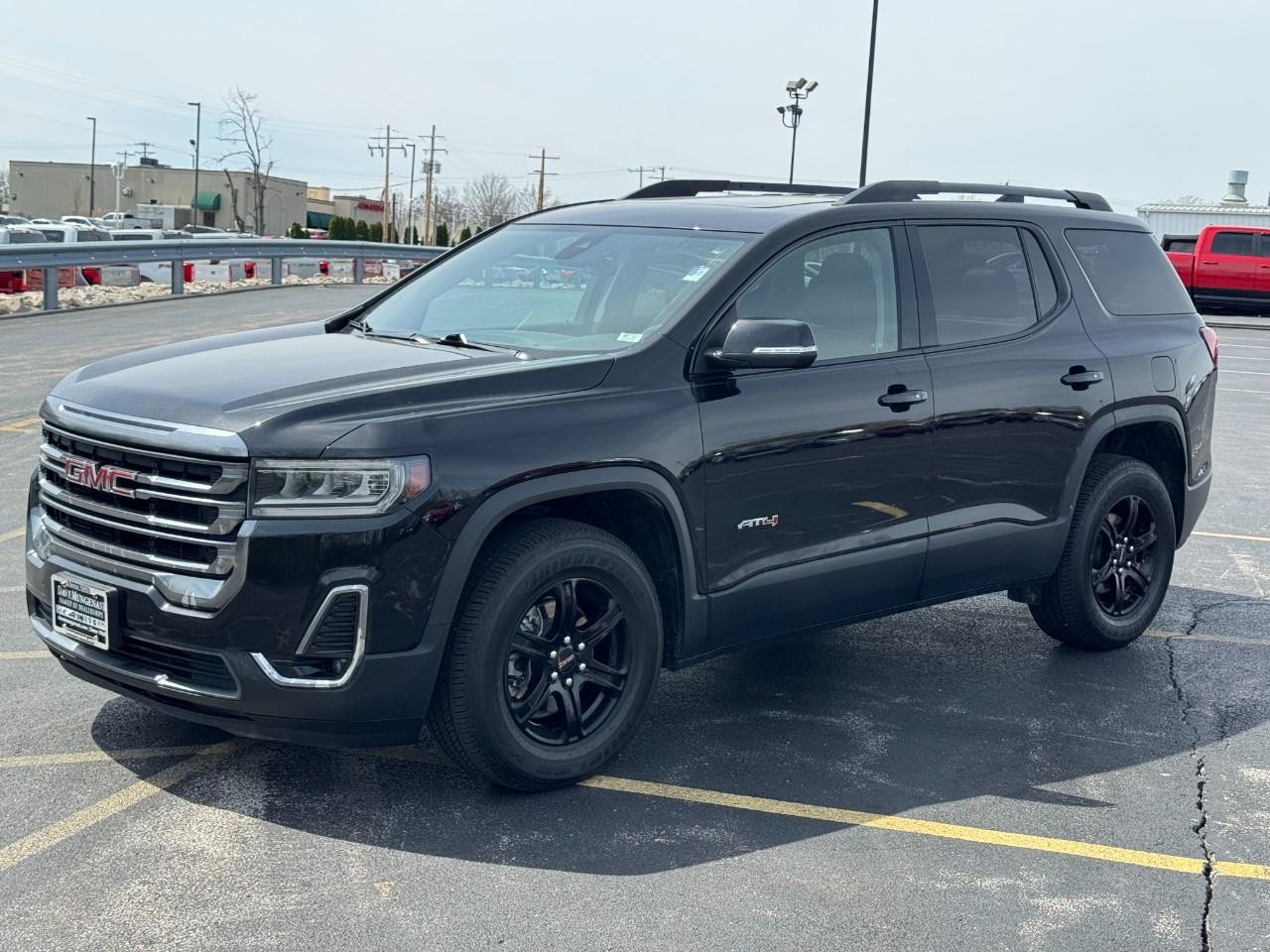 GMC Acadia Vehicle Full-screen Gallery Image 08
