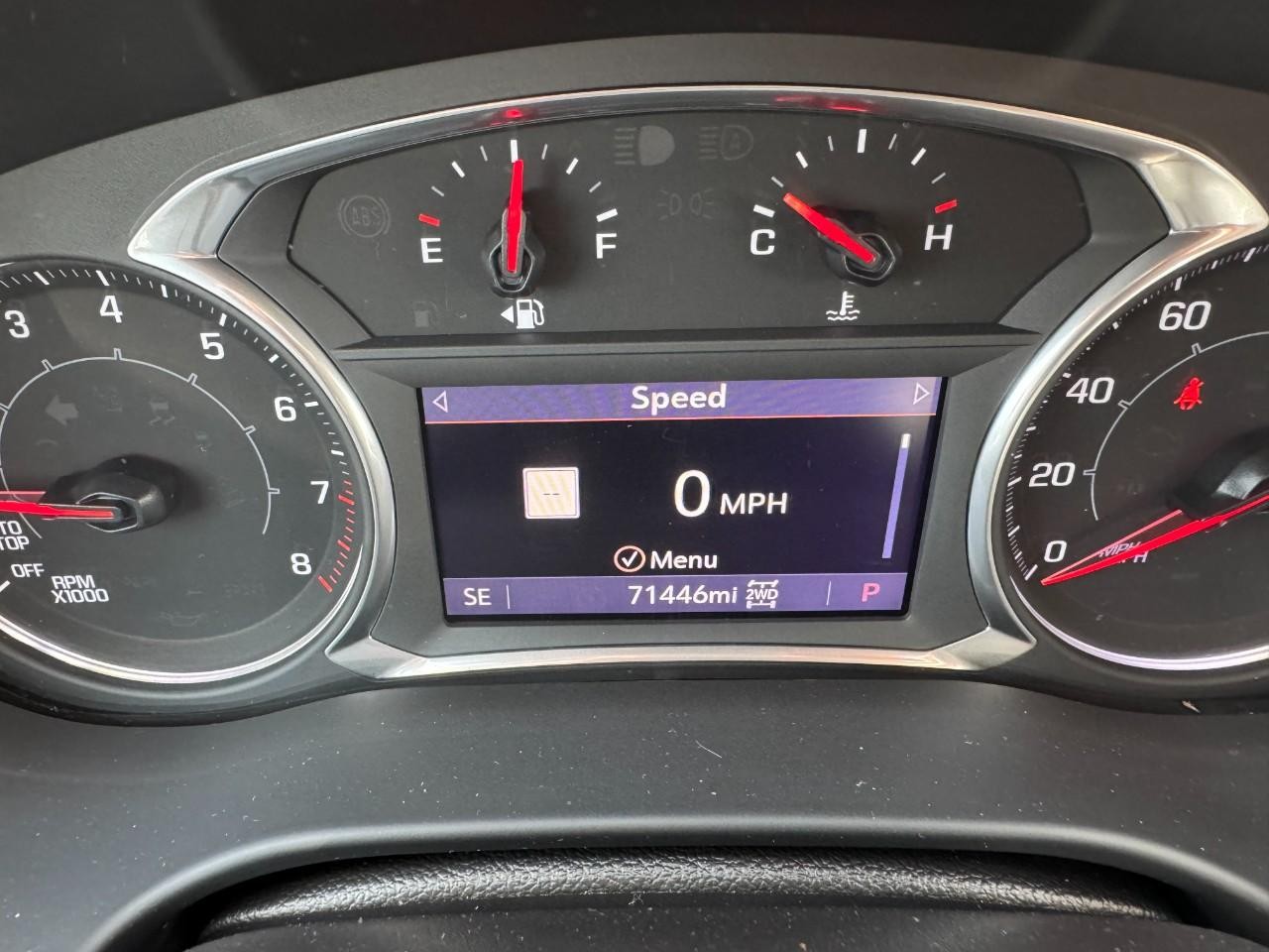 GMC Acadia Vehicle Full-screen Gallery Image 23