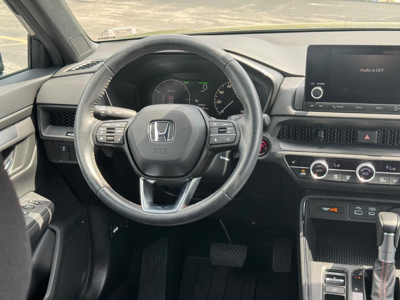 Honda CR-V Hybrid Vehicle Full-screen Gallery Image 15