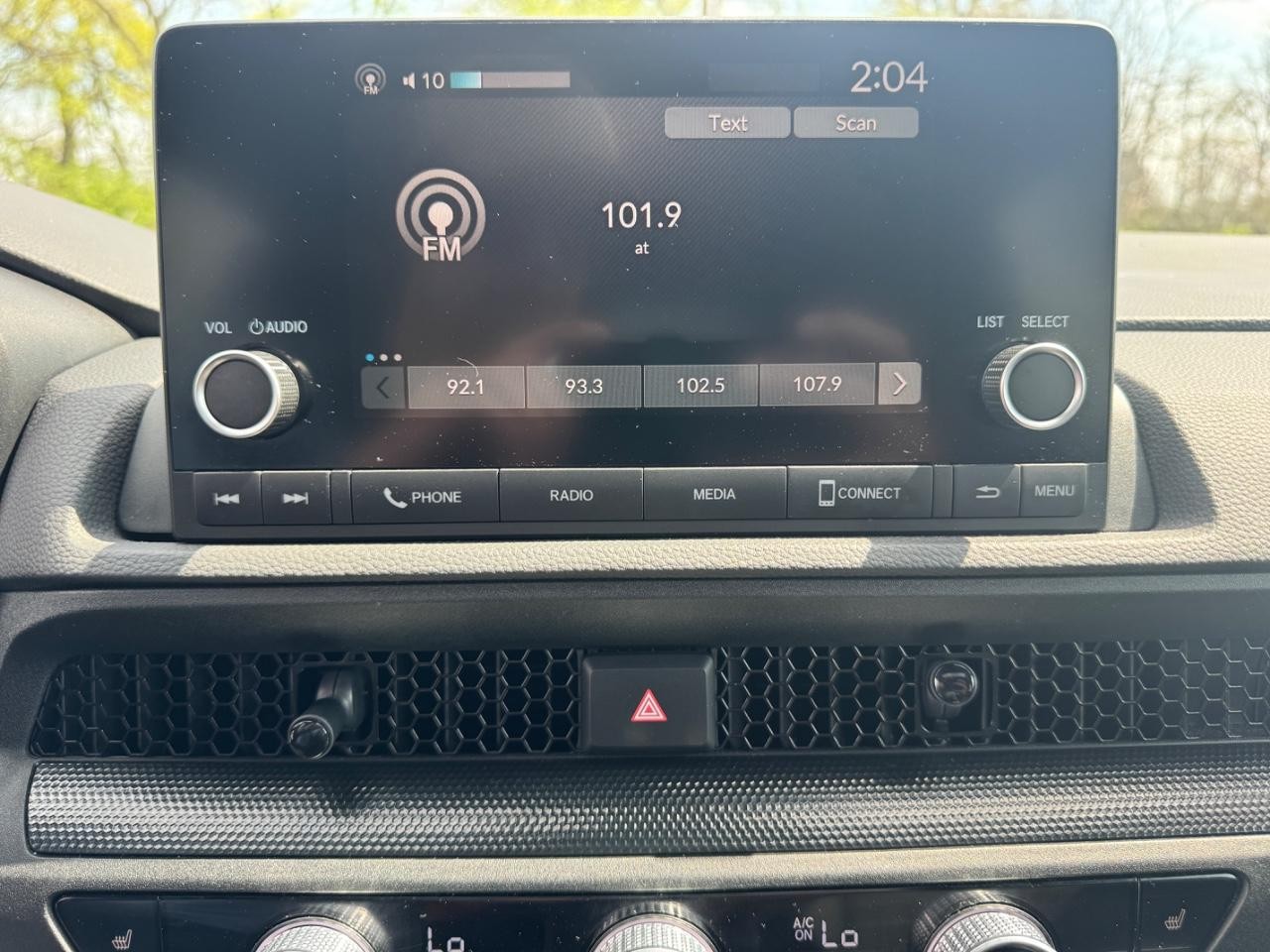 Honda CR-V Hybrid Vehicle Full-screen Gallery Image 25