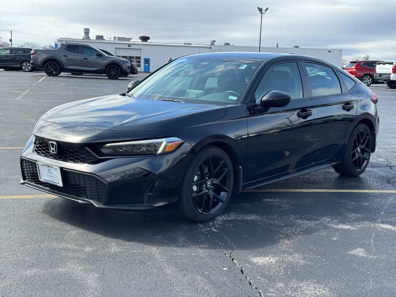 Honda Civic Hatchback Hybrid Vehicle Full-screen Gallery Image 08