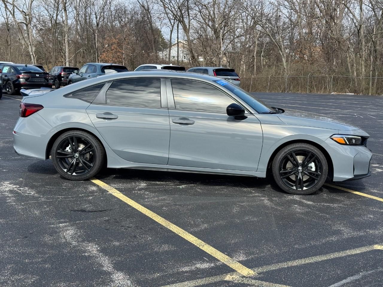 Honda Civic Si Vehicle Full-screen Gallery Image 02