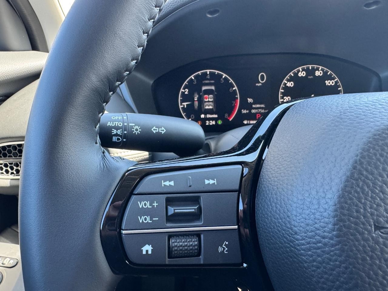 Honda HR-V Vehicle Full-screen Gallery Image 18