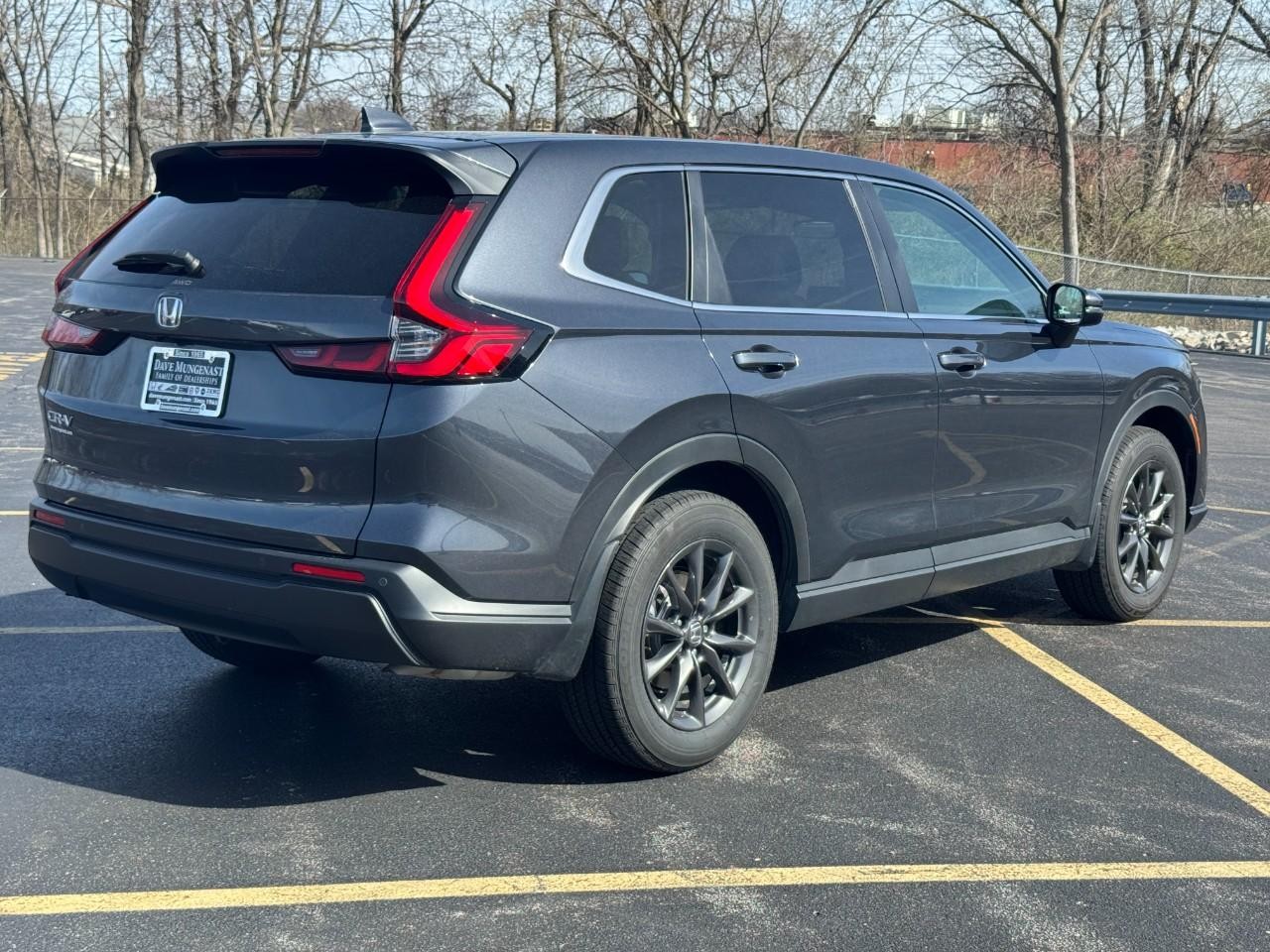 Honda CR-V Vehicle Full-screen Gallery Image 03