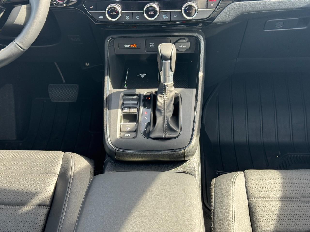 Honda CR-V Vehicle Full-screen Gallery Image 14