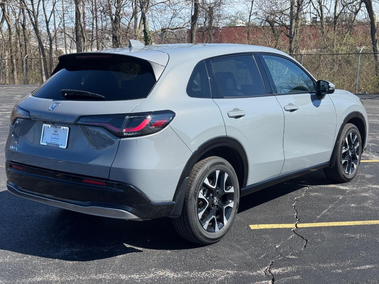 Honda HR-V Vehicle Full-screen Gallery Image 03