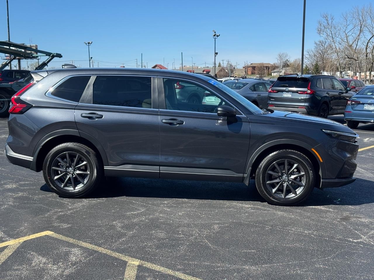 Honda CR-V Vehicle Full-screen Gallery Image 02