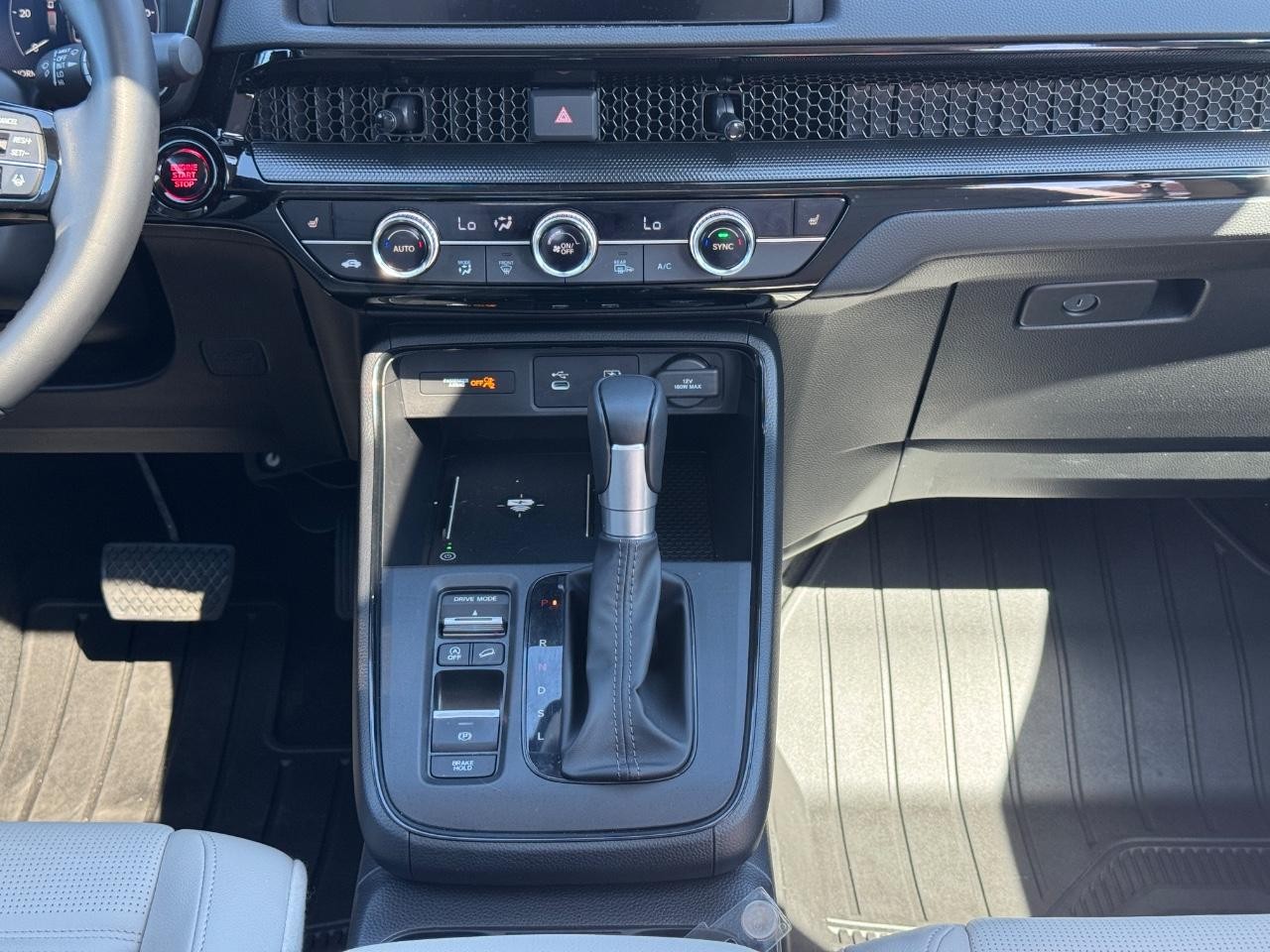 Honda CR-V Vehicle Full-screen Gallery Image 13