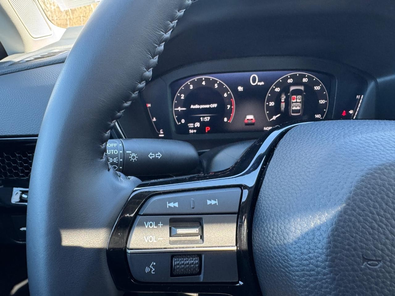 Honda CR-V Vehicle Full-screen Gallery Image 23