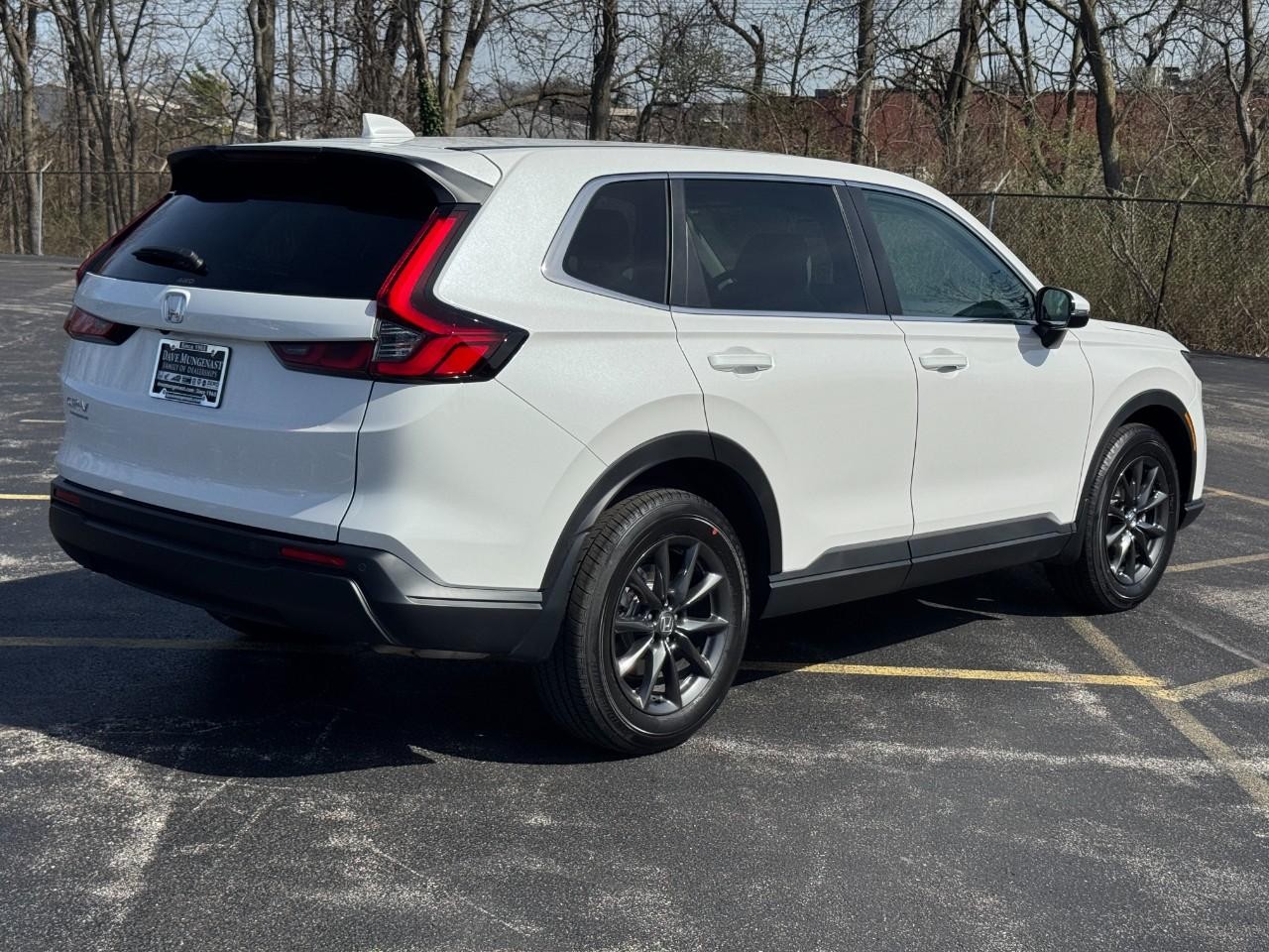 Honda CR-V Vehicle Full-screen Gallery Image 03