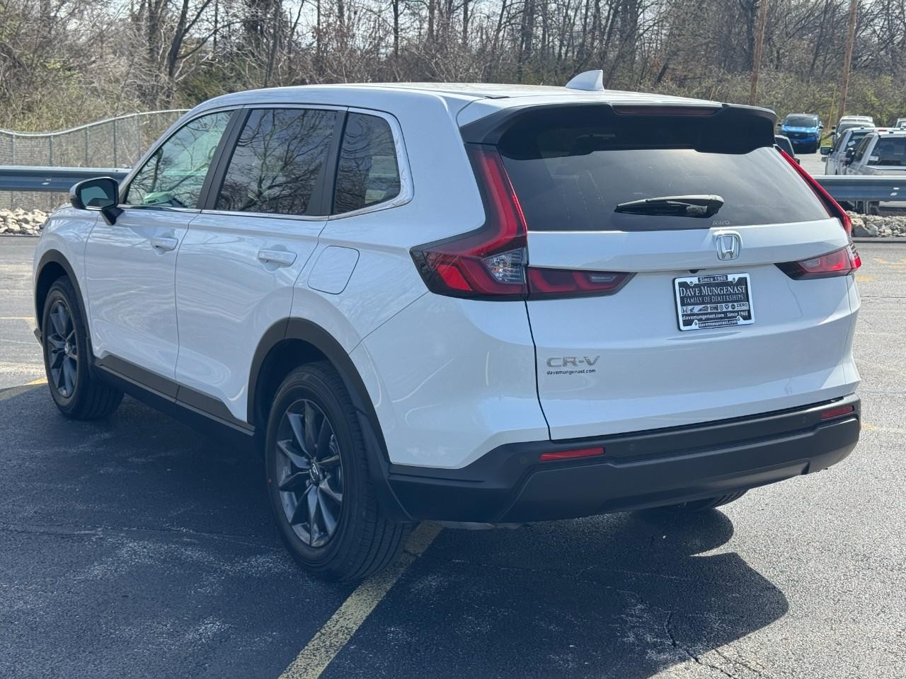 Honda CR-V Vehicle Full-screen Gallery Image 06