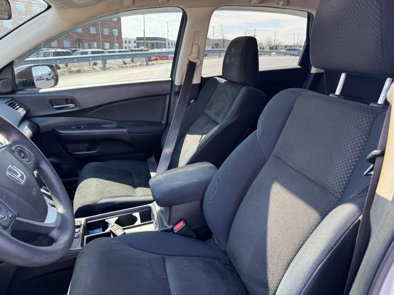 Honda CR-V Vehicle Full-screen Gallery Image 18