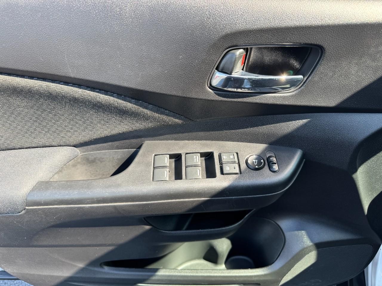 Honda CR-V Vehicle Full-screen Gallery Image 21