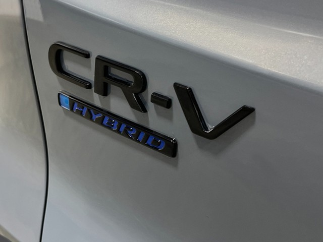 Honda CR-V Hybrid Vehicle Full-screen Gallery Image 06