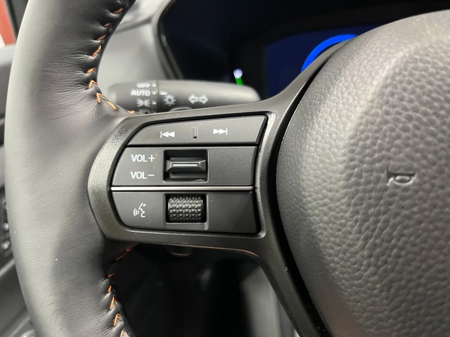Honda CR-V Hybrid Vehicle Full-screen Gallery Image 19