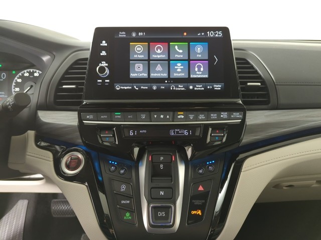Honda Odyssey Vehicle Full-screen Gallery Image 17
