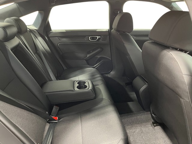 Honda Civic Sedan Vehicle Full-screen Gallery Image 23