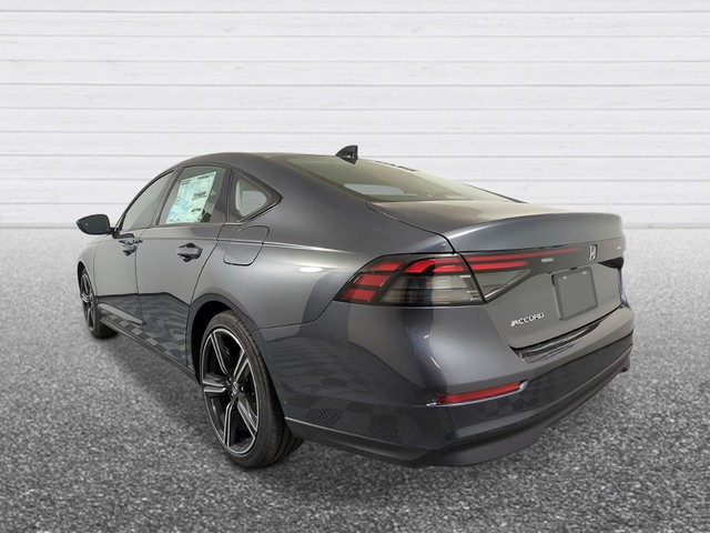 Honda Accord Sedan Vehicle Full-screen Gallery Image 02