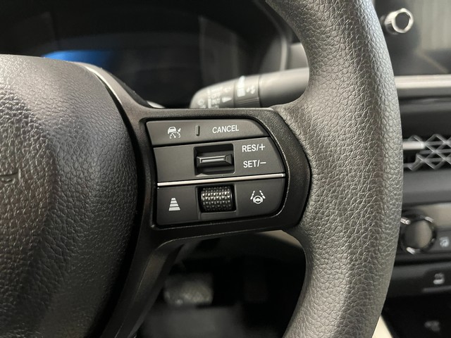 Honda Accord Sedan Vehicle Full-screen Gallery Image 15