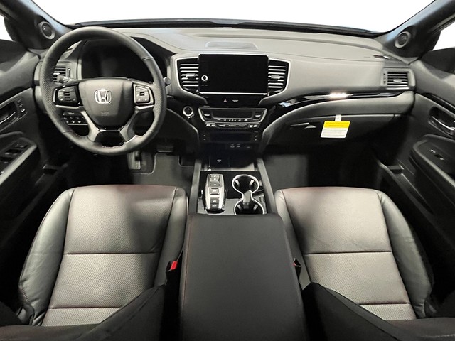 Honda Ridgeline Vehicle Full-screen Gallery Image 16