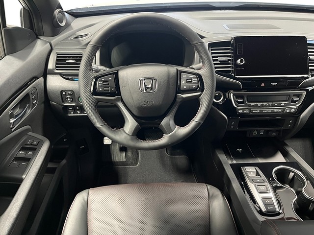 Honda Ridgeline Vehicle Full-screen Gallery Image 17