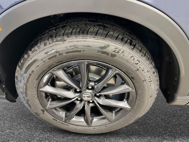 Honda CR-V Vehicle Full-screen Gallery Image 10