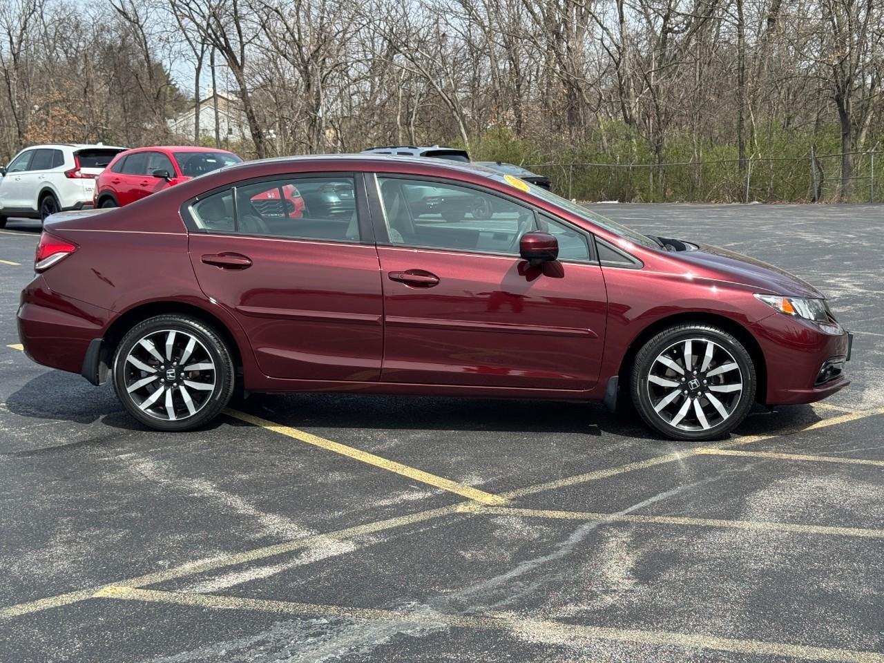 Honda Civic Sedan Vehicle Full-screen Gallery Image 02