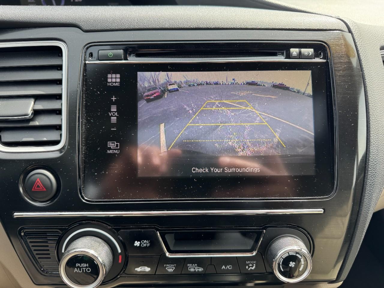 Honda Civic Sedan Vehicle Full-screen Gallery Image 21