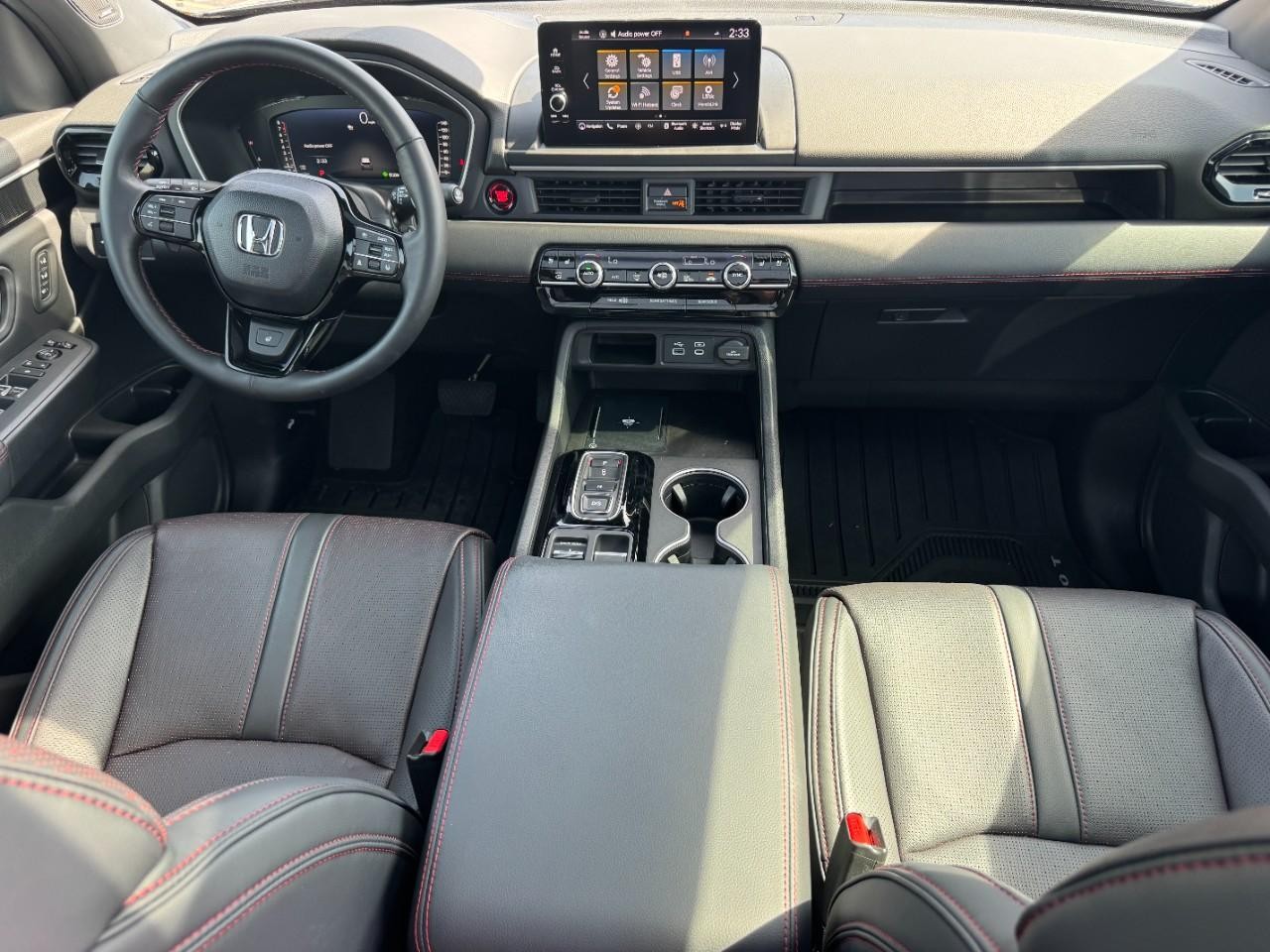 Honda Pilot Vehicle Full-screen Gallery Image 11