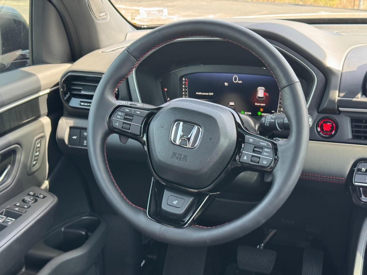 Honda Pilot Vehicle Full-screen Gallery Image 12