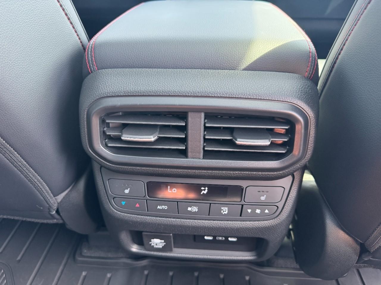 Honda Pilot Vehicle Full-screen Gallery Image 16