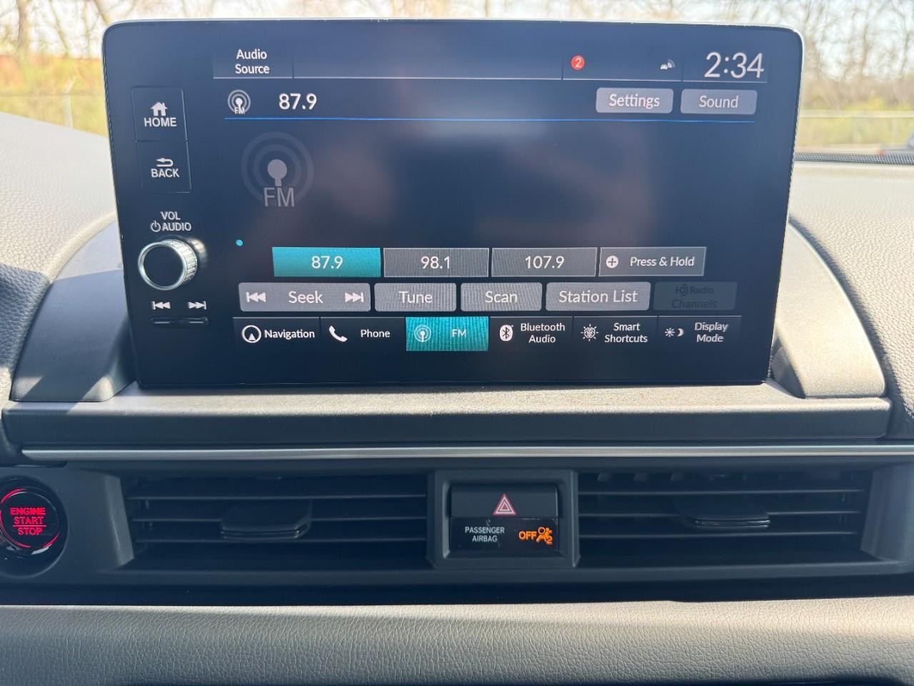 Honda Pilot Vehicle Full-screen Gallery Image 25