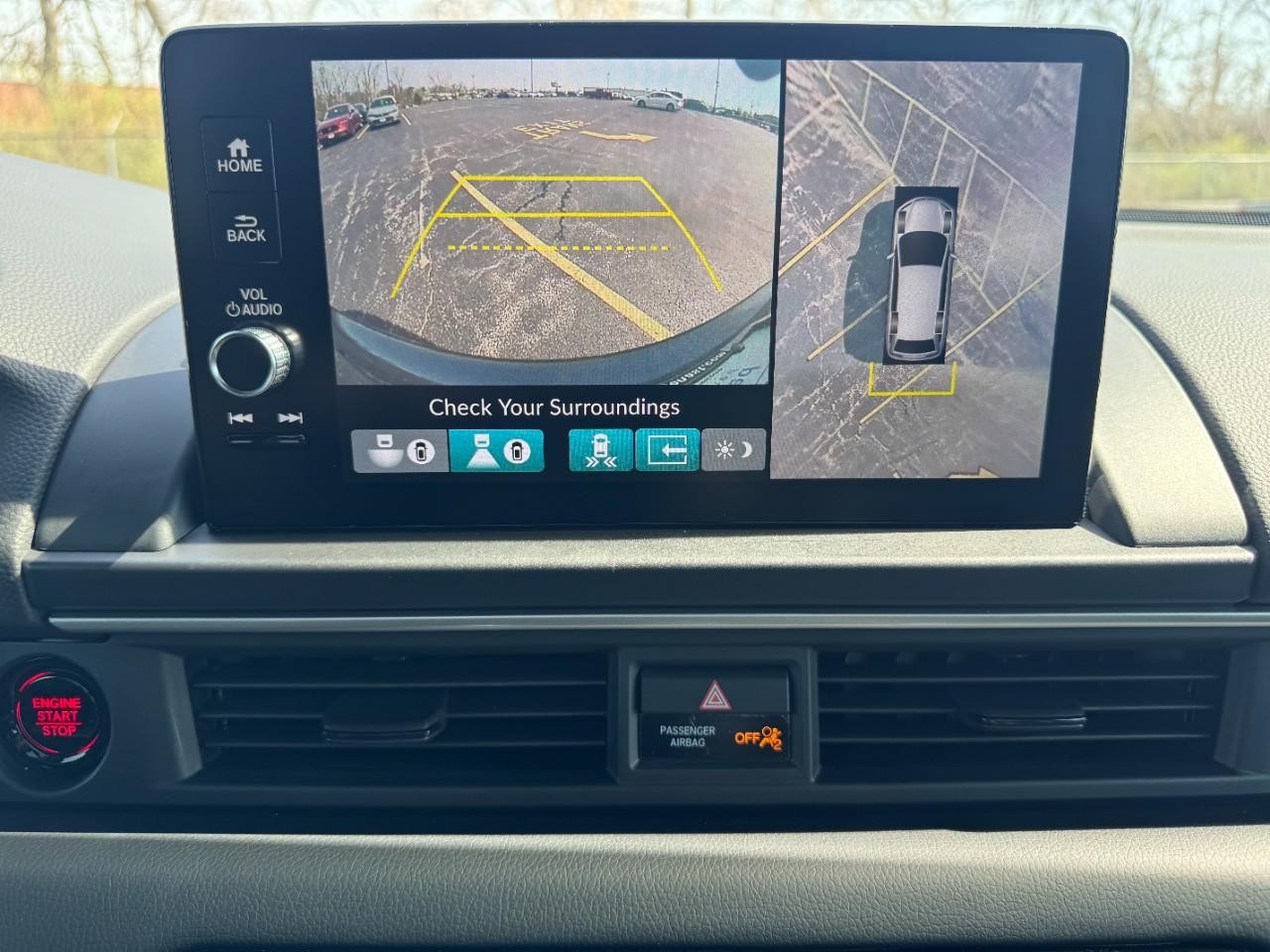 Honda Pilot Vehicle Full-screen Gallery Image 26