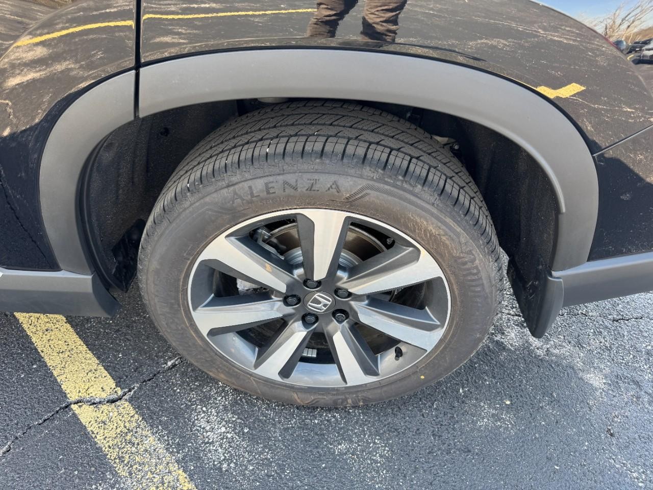 Honda Pilot Vehicle Full-screen Gallery Image 07