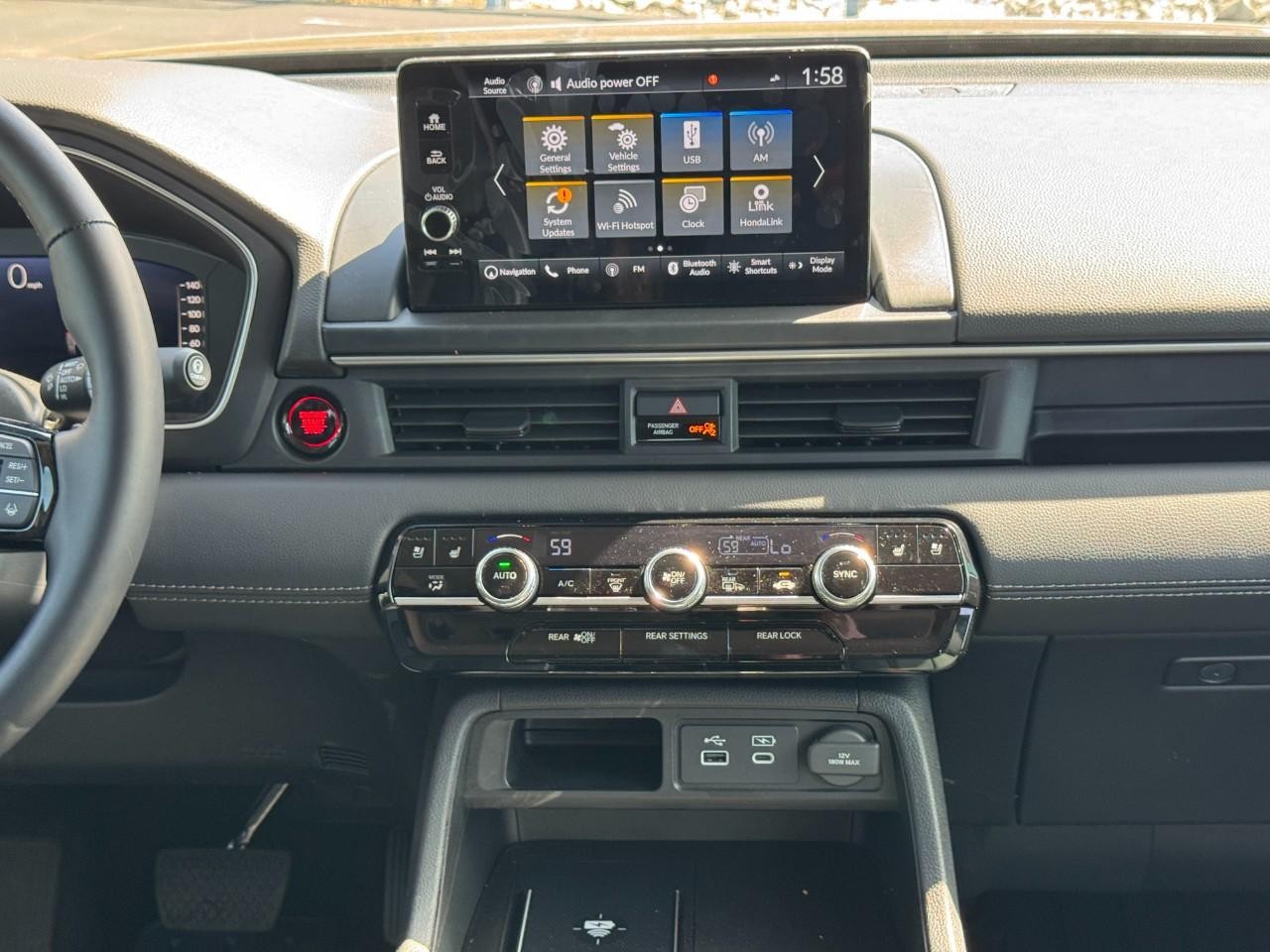 Honda Pilot Vehicle Full-screen Gallery Image 14