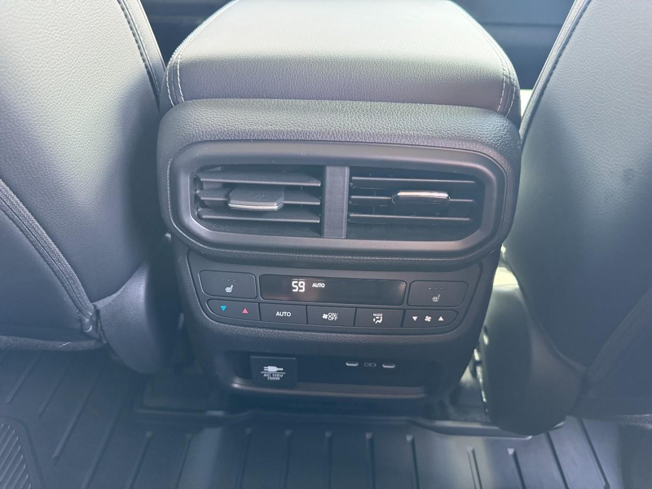 Honda Pilot Vehicle Full-screen Gallery Image 17