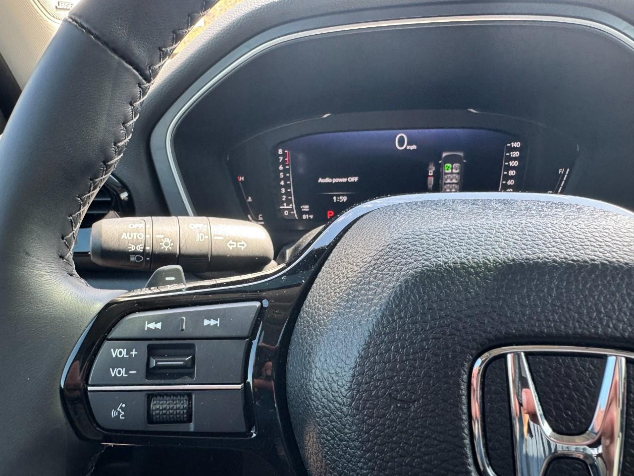 Honda Pilot Vehicle Full-screen Gallery Image 22