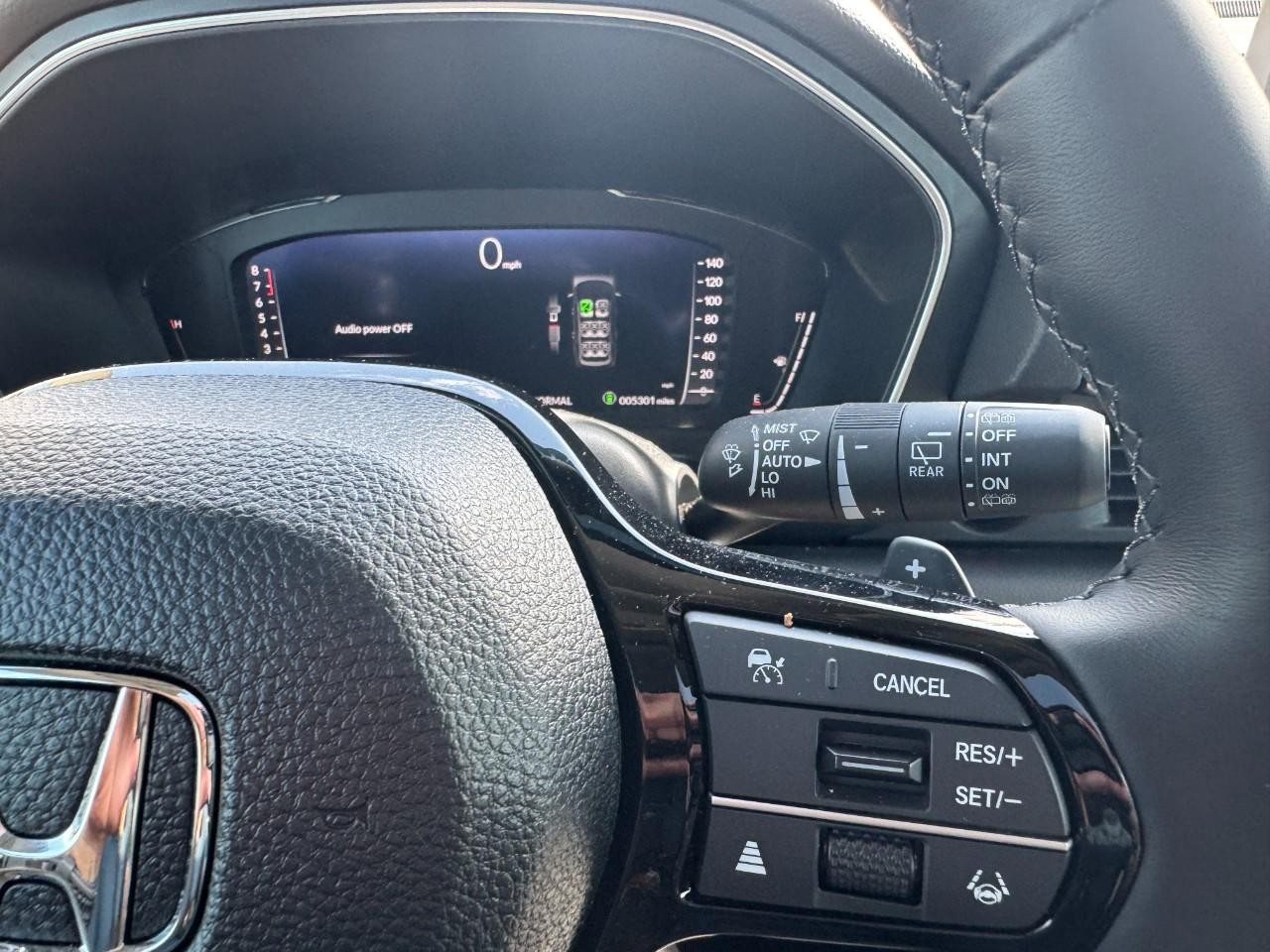 Honda Pilot Vehicle Full-screen Gallery Image 23