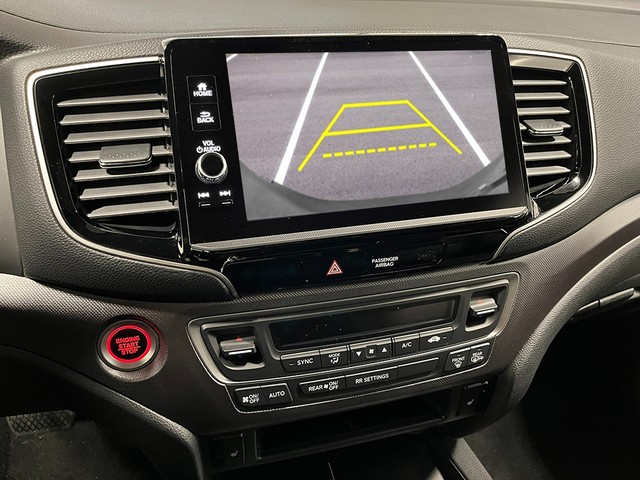 Honda Ridgeline Vehicle Full-screen Gallery Image 21