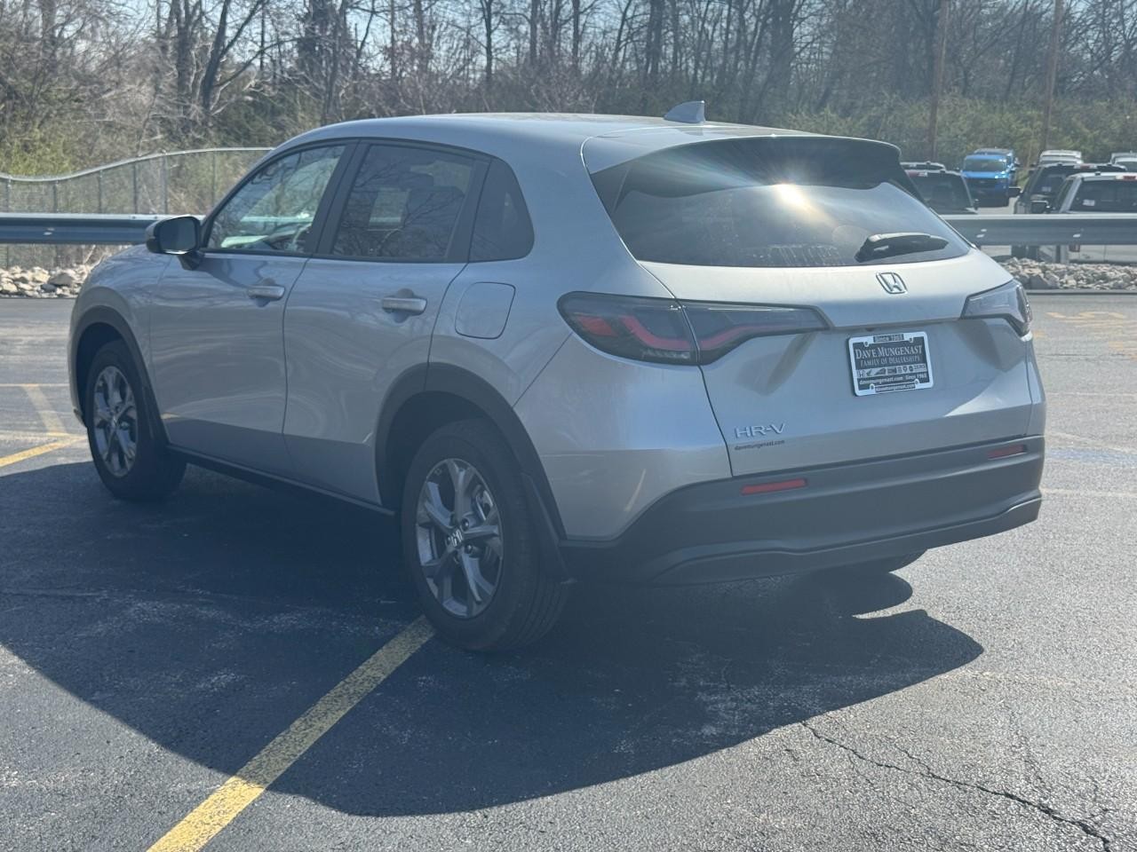 Honda HR-V Vehicle Full-screen Gallery Image 06