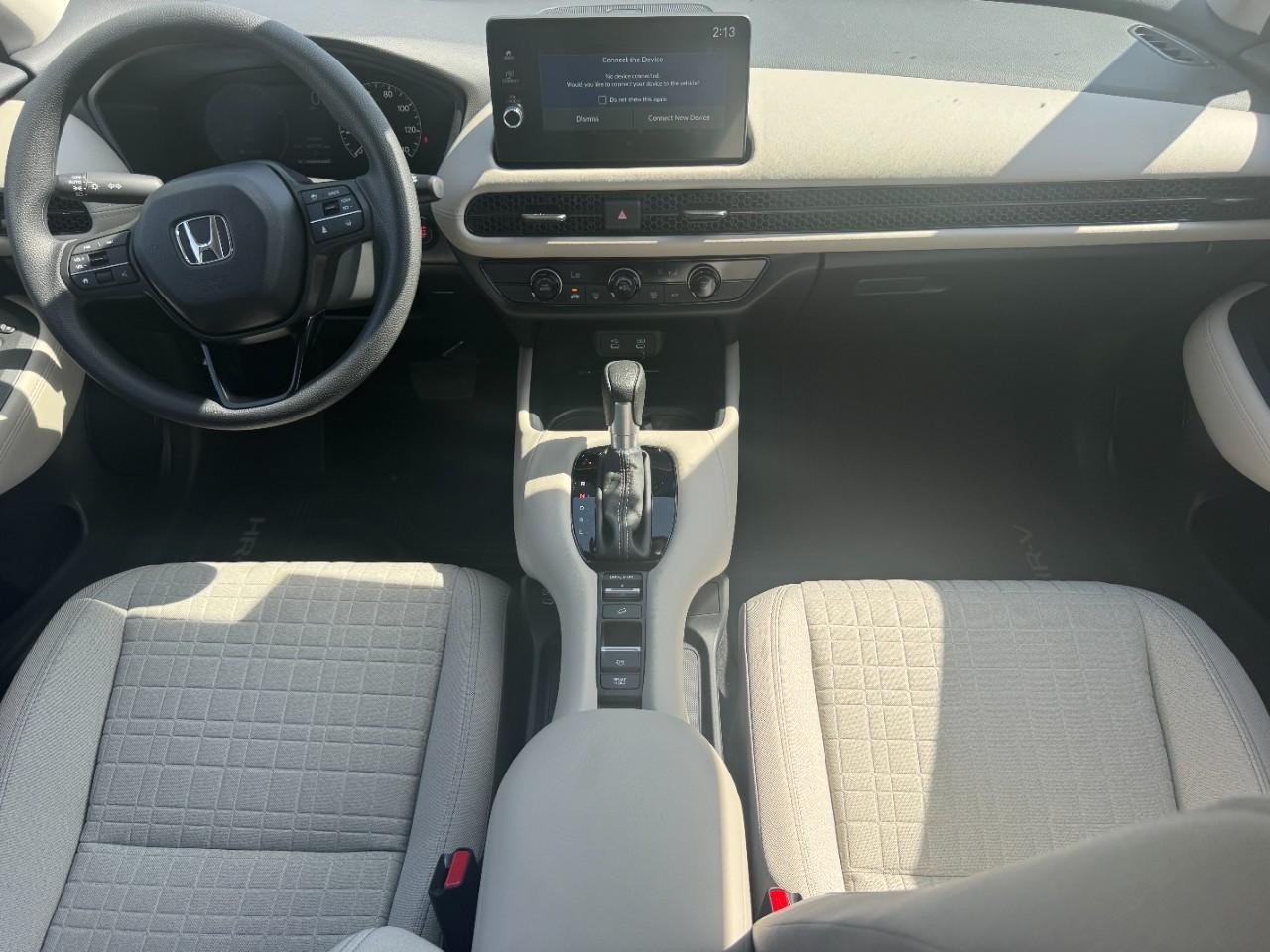 Honda HR-V Vehicle Full-screen Gallery Image 11