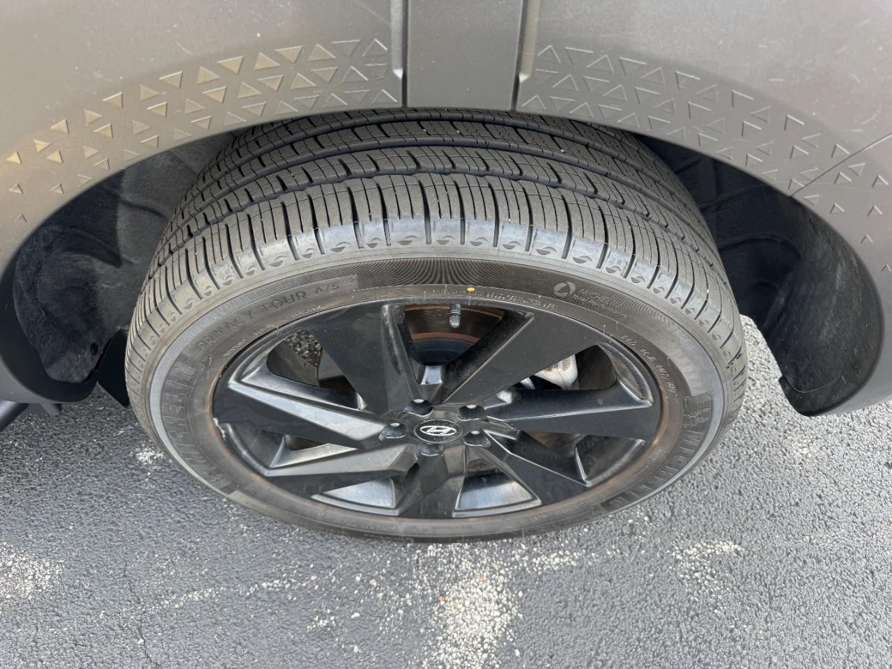 Hyundai Santa Cruz Vehicle Full-screen Gallery Image 07