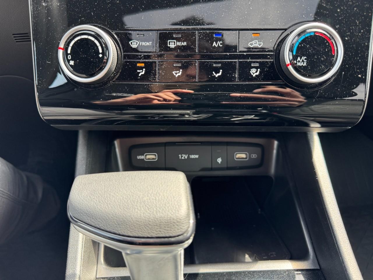 Hyundai Santa Cruz Vehicle Full-screen Gallery Image 26