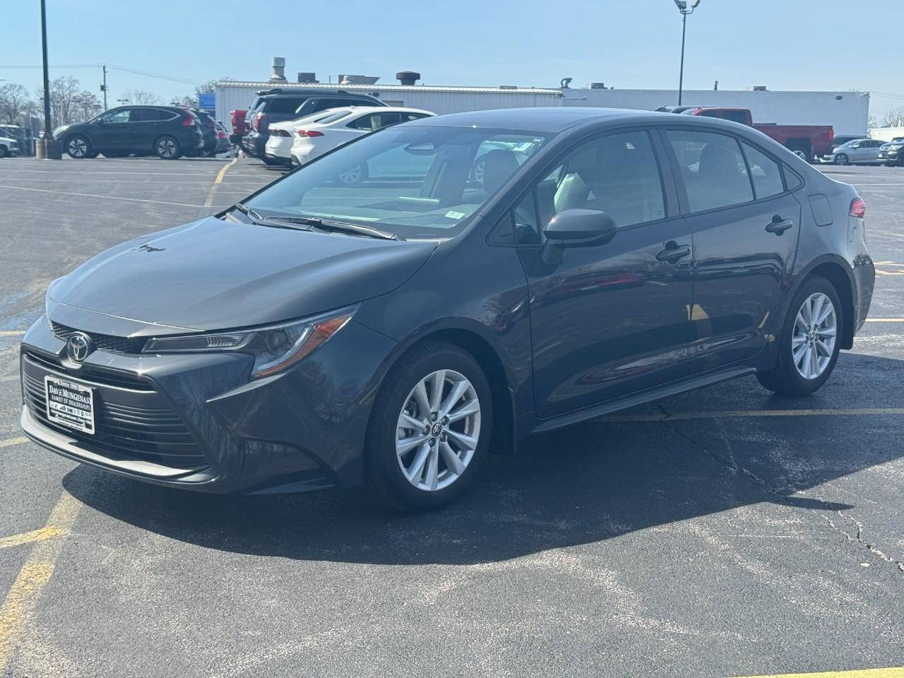 Toyota Corolla Vehicle Full-screen Gallery Image 08