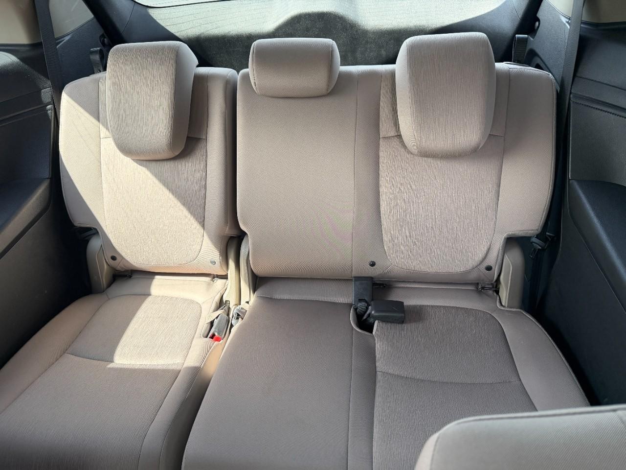 Honda Odyssey Vehicle Full-screen Gallery Image 12