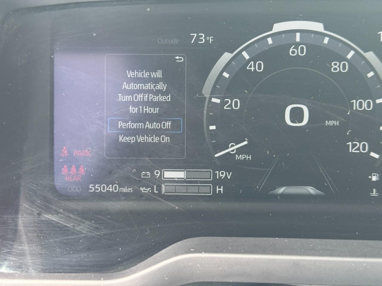 Toyota Tundra 4WD Vehicle Full-screen Gallery Image 21