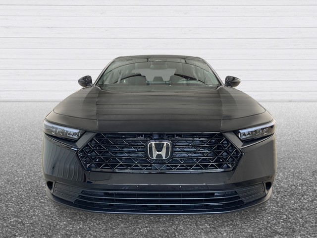 Honda Accord Hybrid Vehicle Full-screen Gallery Image 11