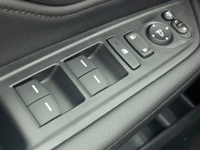 Honda Odyssey Vehicle Full-screen Gallery Image 15