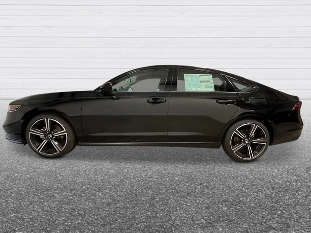 Honda Accord Sedan Vehicle Full-screen Gallery Image 03