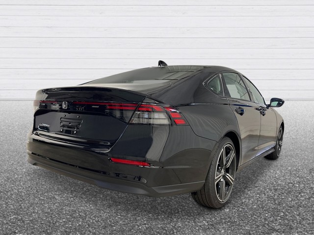 Honda Accord Sedan Vehicle Full-screen Gallery Image 06